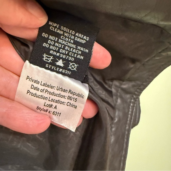 Urban Republic Kids Gray and Black faux leather Jacket youth size 7 hooded - Picture 5 of 9